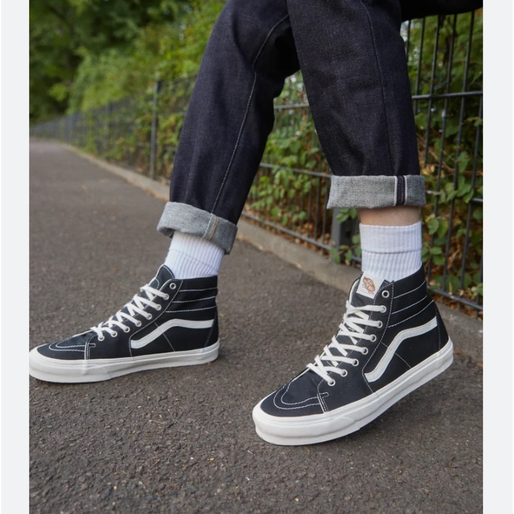 Vans high tops lace up shoes size